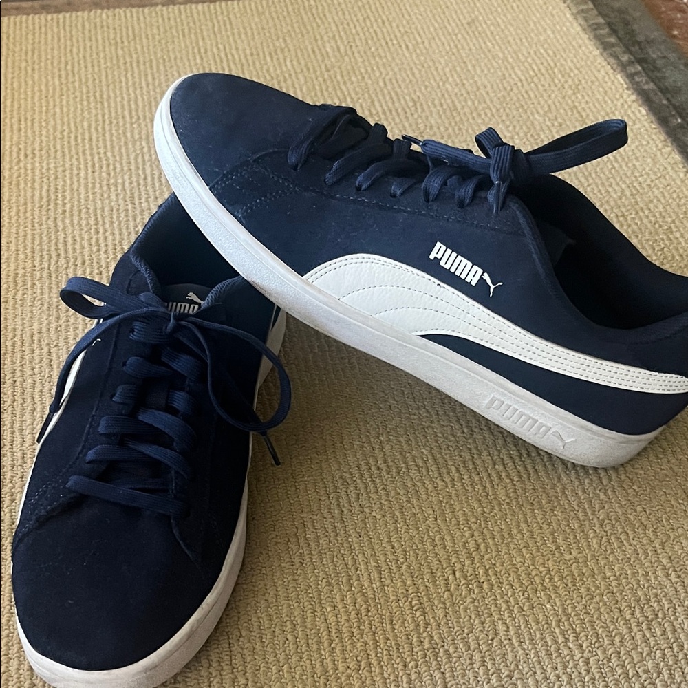 PUMA Men's Dark Blue and White Sneakers